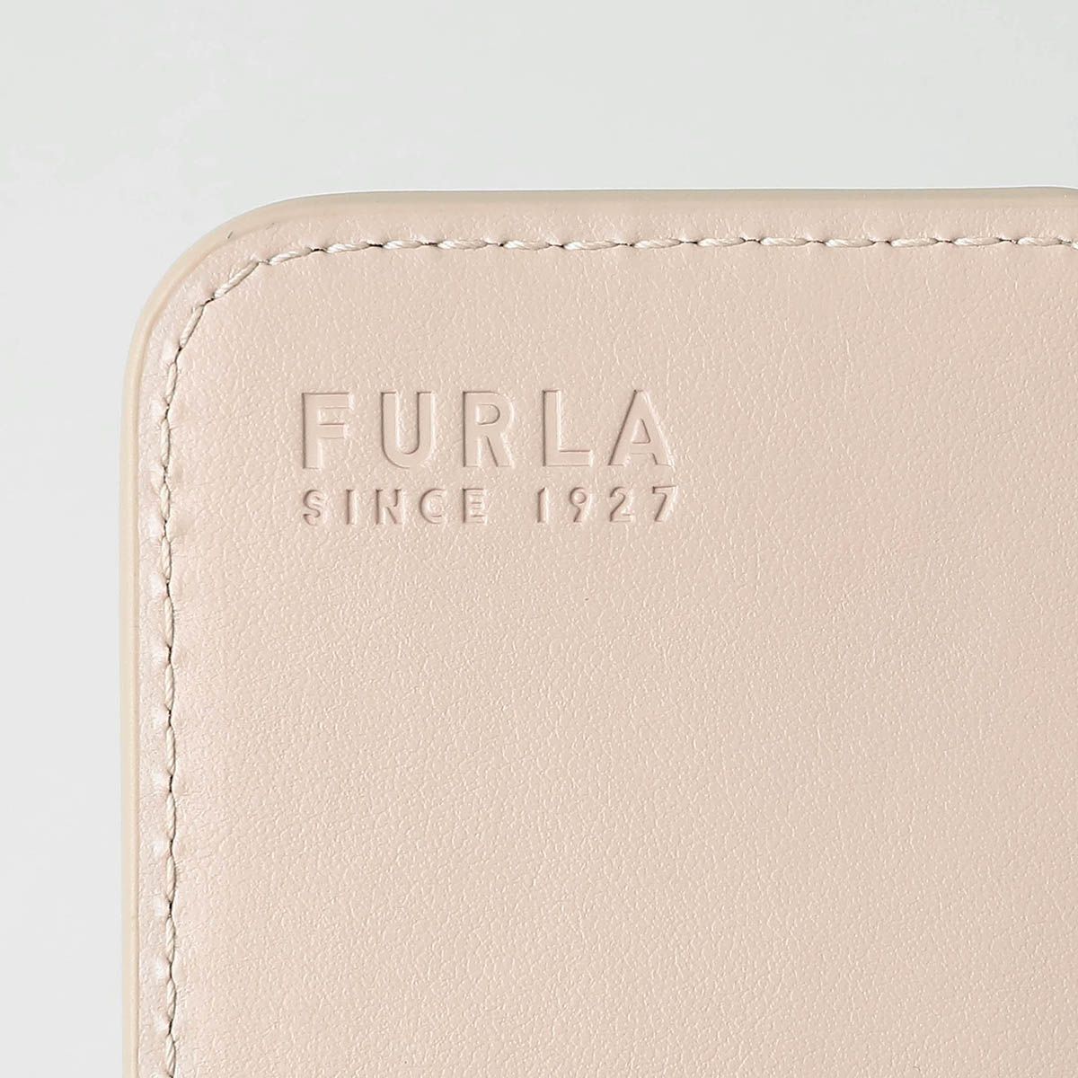 新品 フルラ FURLA 長財布 ジャーダ ロングウォレット ヴァニリア メルカリ