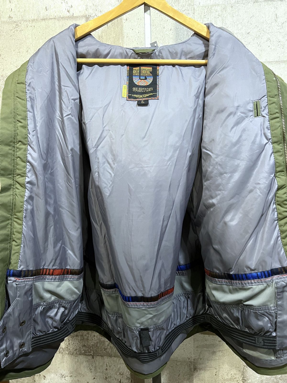 美品 バートン スノボウェア 上下セットアップ POACHER JKT/PANT