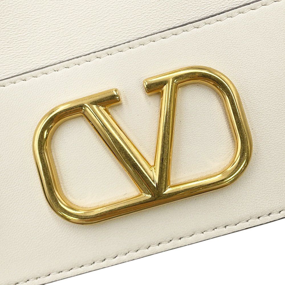 チェーンショルダーバッグ Vロゴ