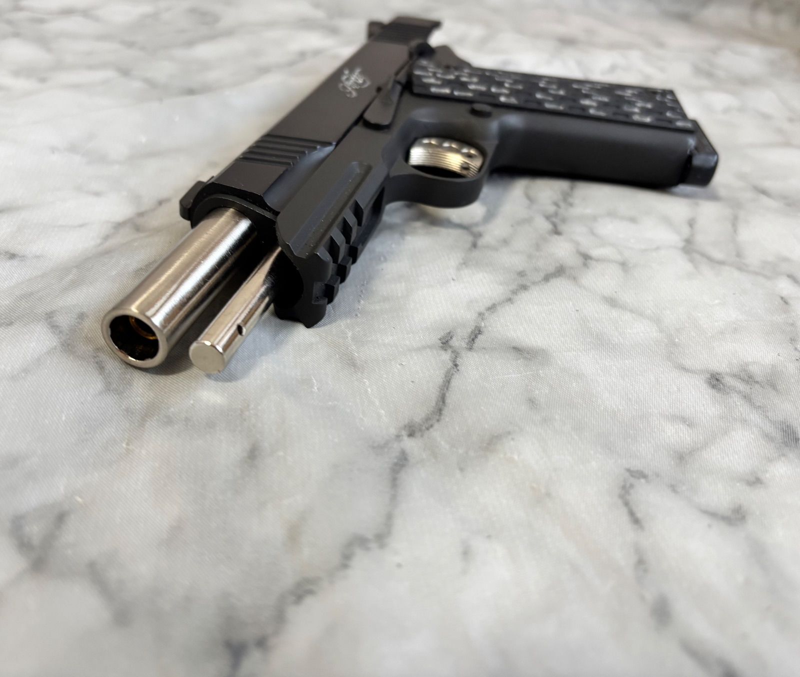 モデル KIMBER.