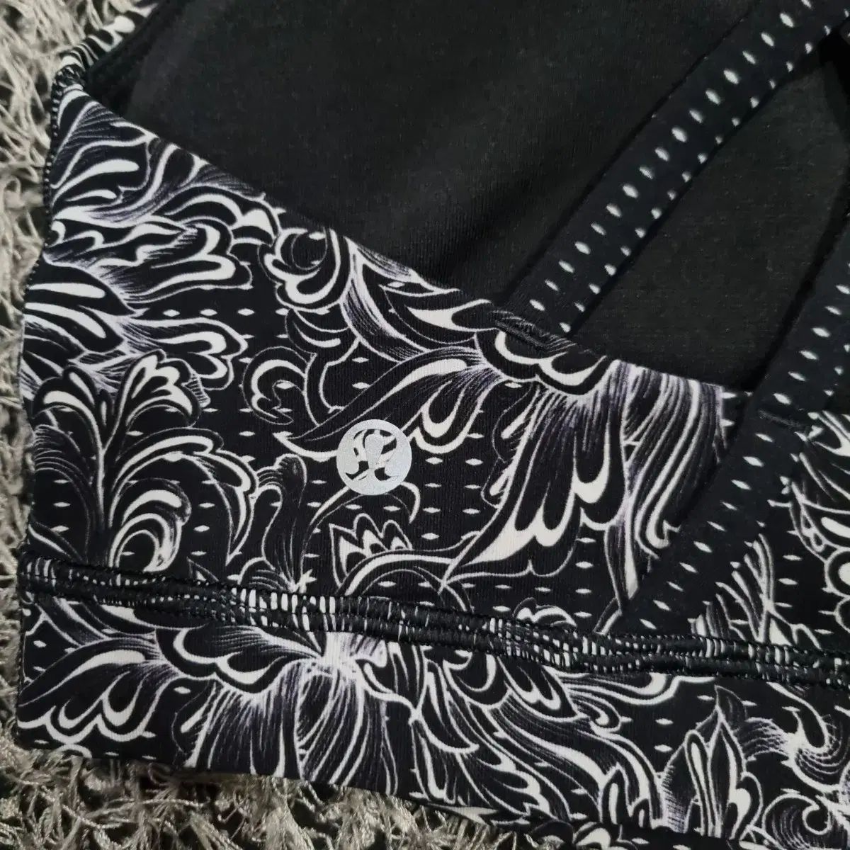 ☆lululemon☆ルルレモン ヨガ ハワイ ピンク パンツ サイズ 4 海外