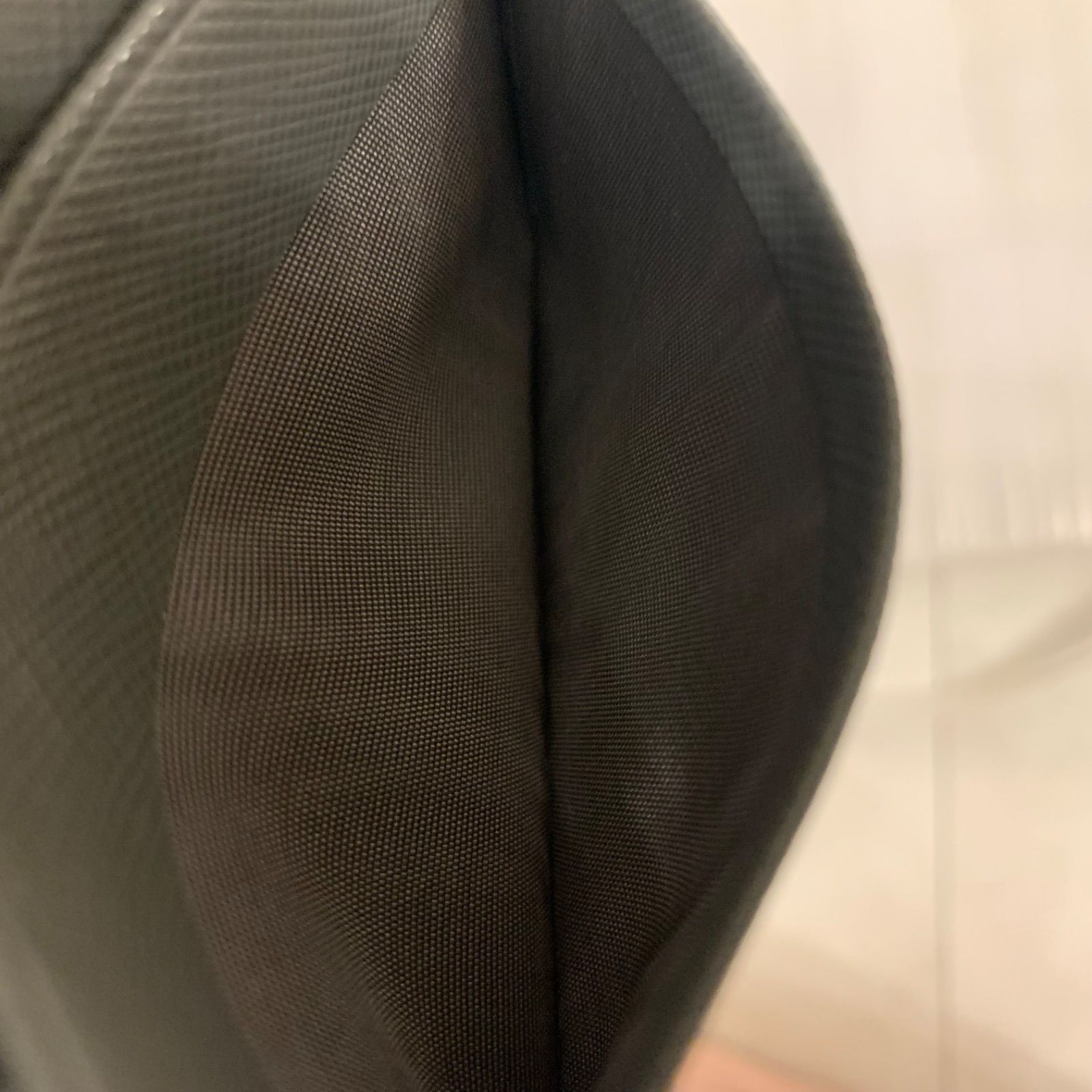 シルバーグレー系