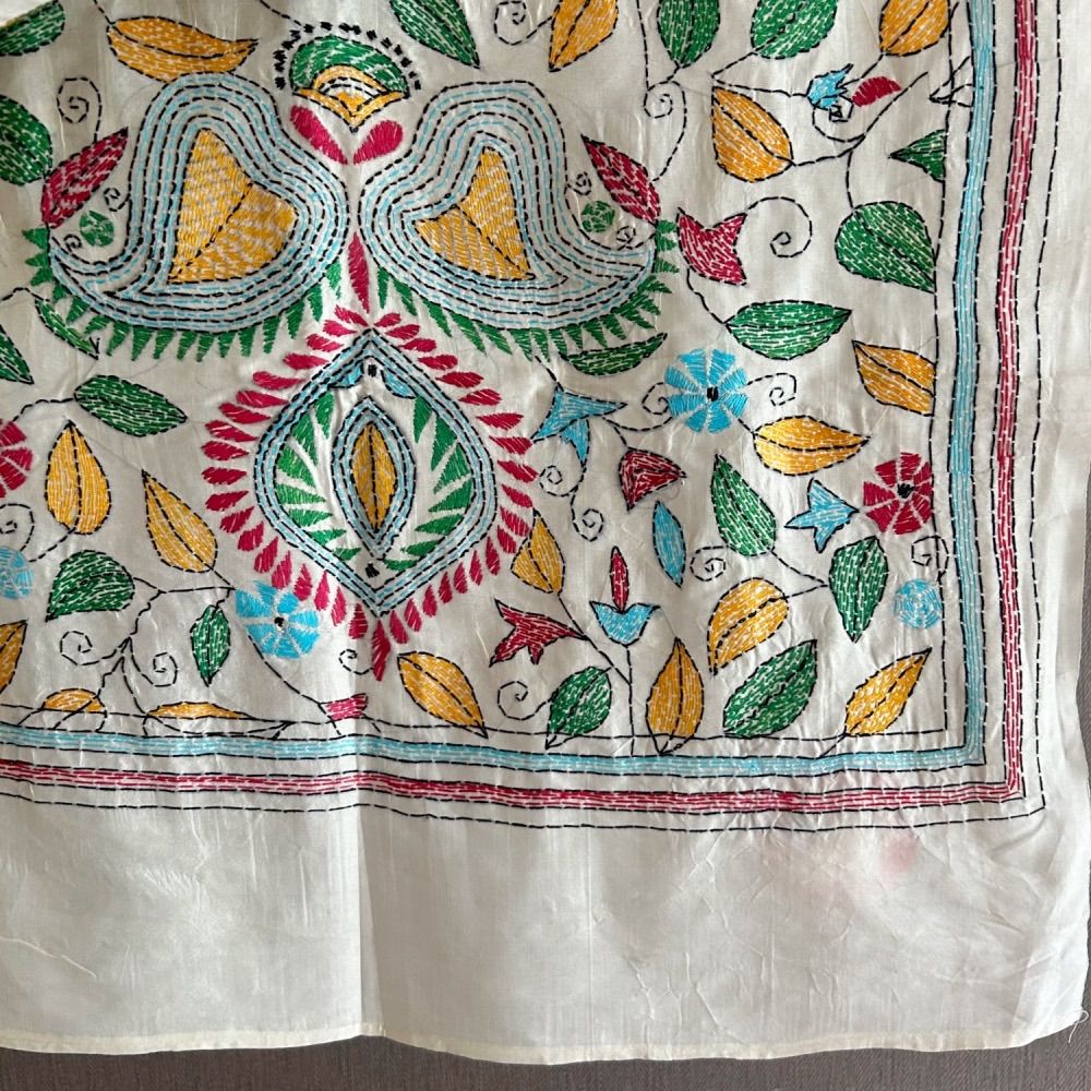 ノクシカタ　刺繍絵 ノクシカタに伝統の刺繍力を : 写真でイスラーム