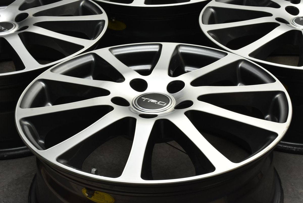 TRD 17インチ タイヤホイール4本 ヴォクシー/エスクァイア/ノア 【公式 TRD 17インチ タイヤホイール4本 ヴォクシー/エスクァイア/ノア 【公式