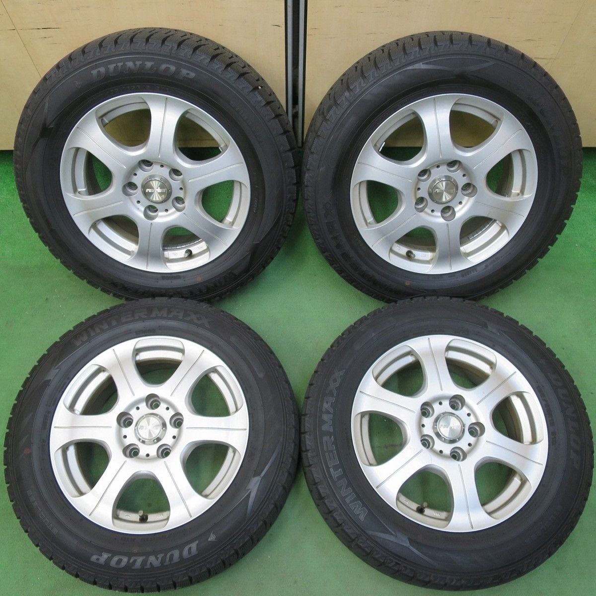 175/65R15 ダンロップ スタッドレス DSX-2 新品4本総額￥19，440