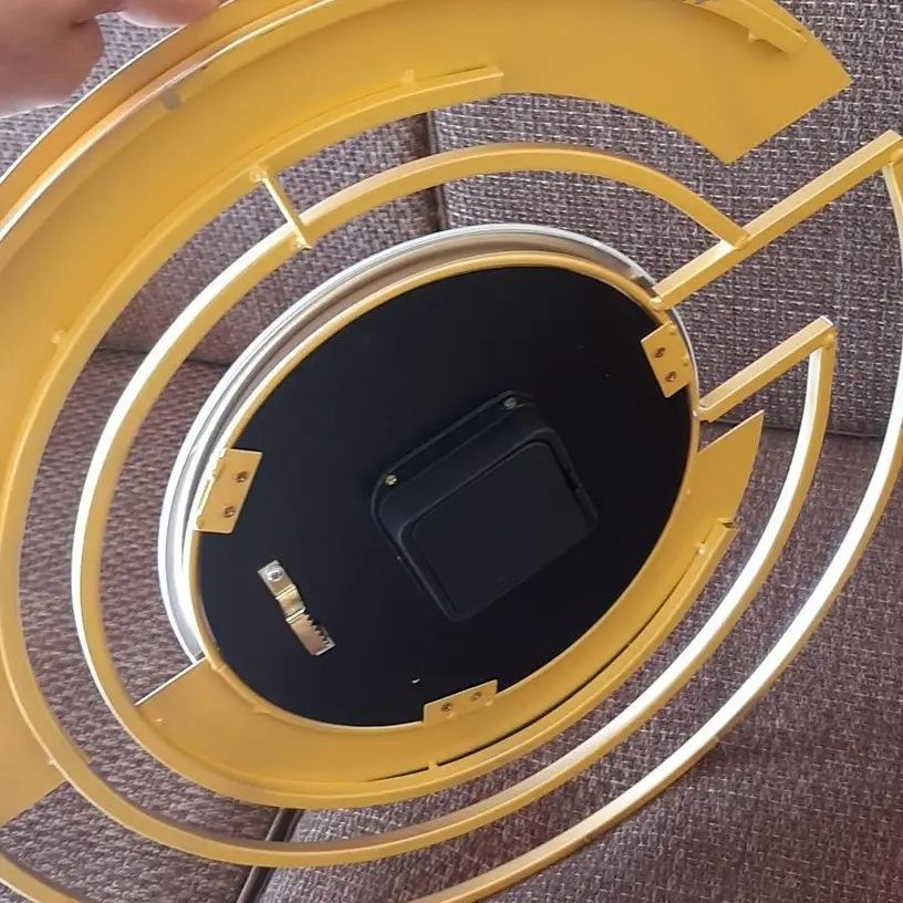 掛け時計 壁掛け ゴールド ブラック アナログ時計 電池式 シンプル モダン 静音設計 サイレントクロック リビング ダイニング インテリア 装飾  4-7 - メルカリ