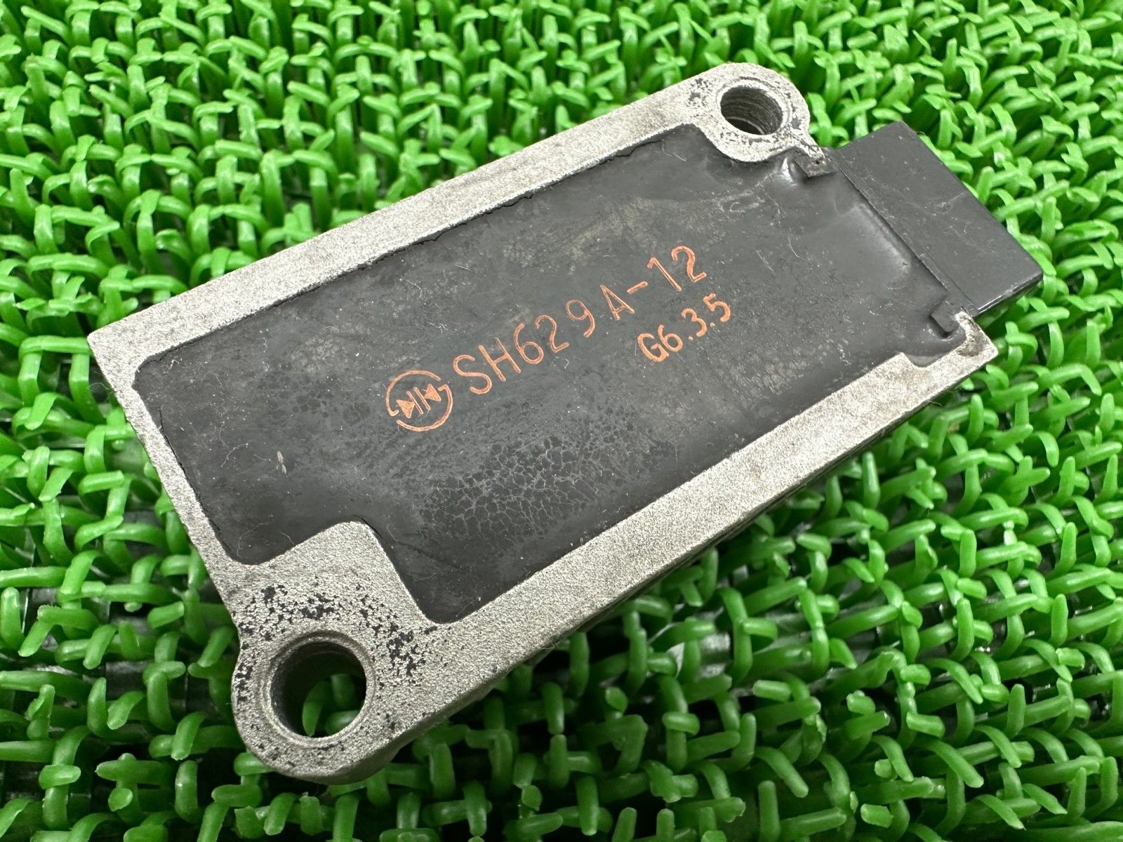 TW200 TW225 レギュレター ヤマハ 純正 中古 バイク 部品 DG07J