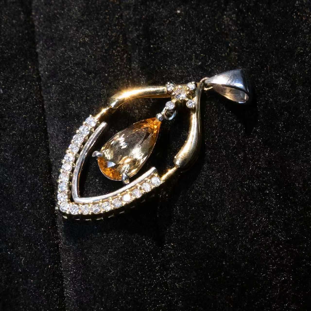 preciousトパーズ2.29ct ダイヤモンド0.29ct