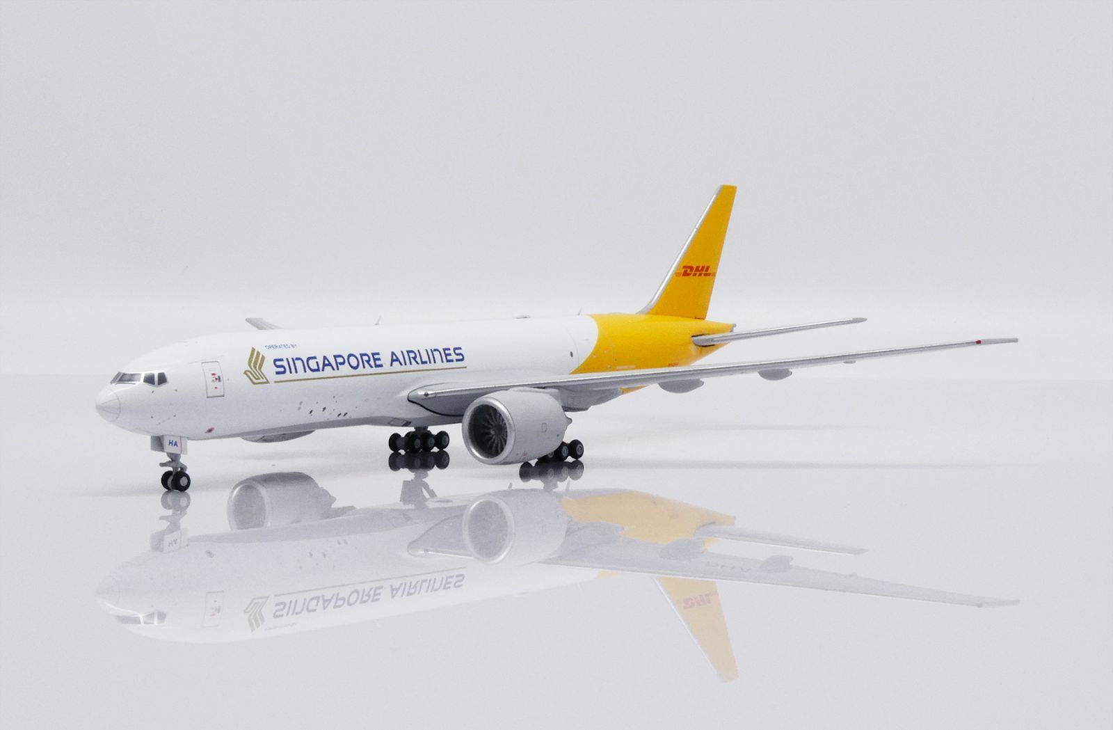 Jcwings シンガポール航空(DHL) 777F 9V-DHA 1/400 SA4011