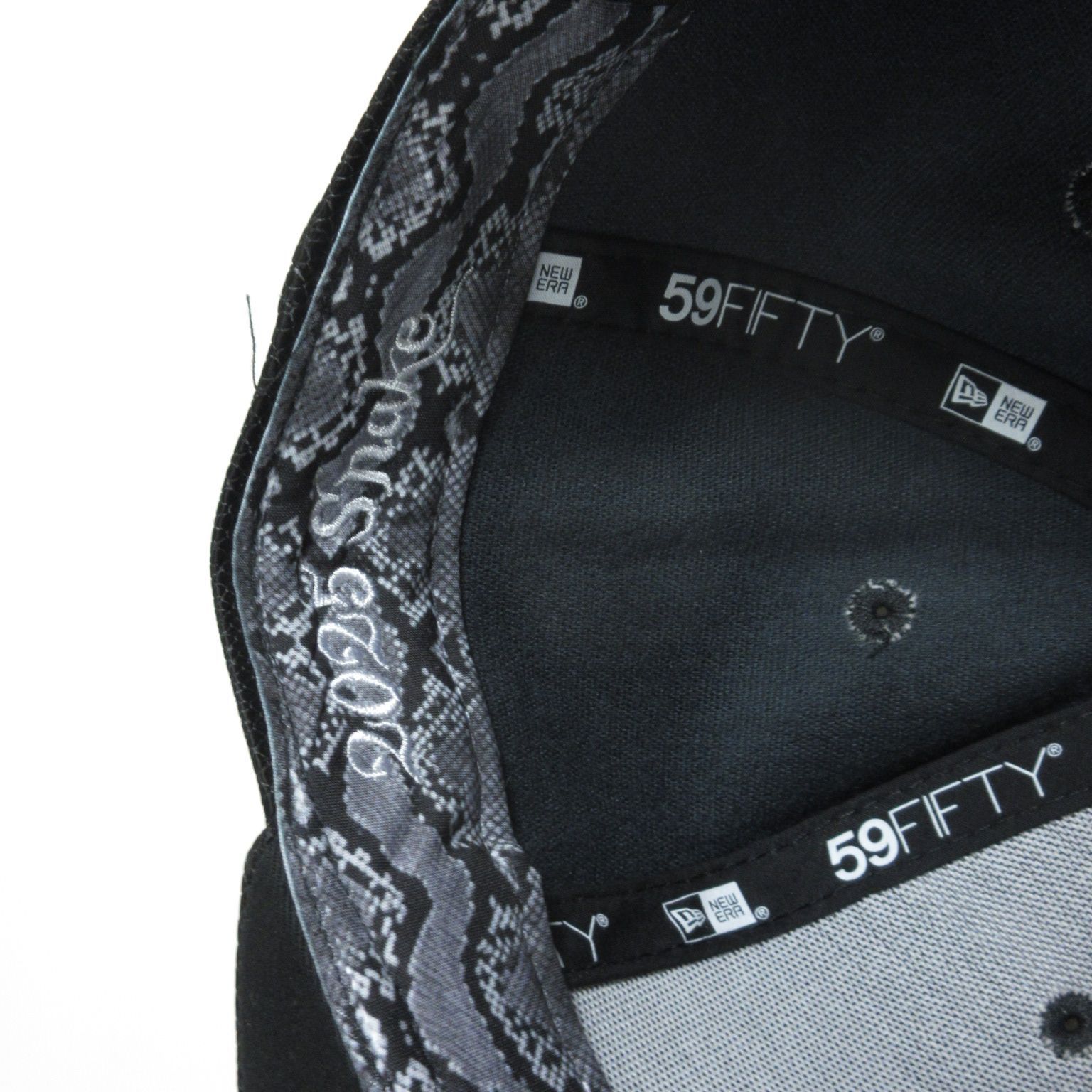 送料無料☆匿名配送☆新品】2025巳年限定モデル 59FIFTY Black Snake 