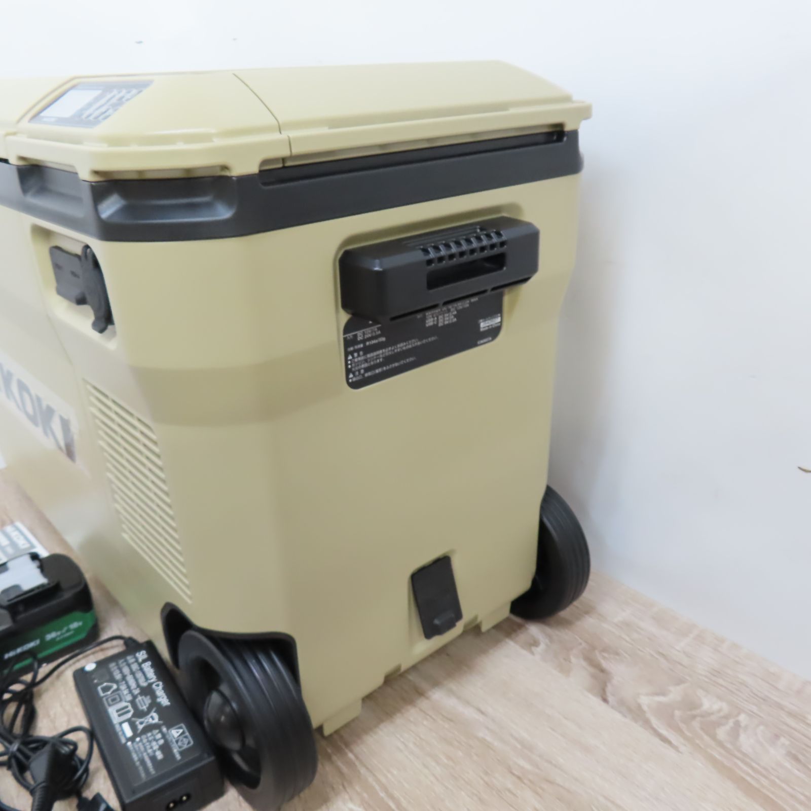 未使用品 保管品 HiKOKI ハイコーキ コードレス 冷温庫 UL18DBA
