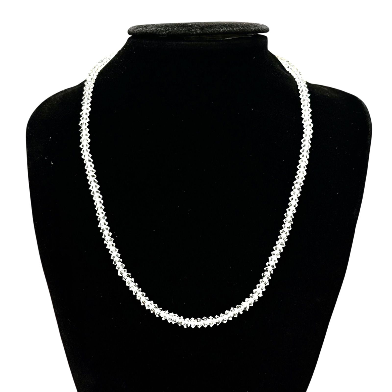 K18WGクリスタルネックレス