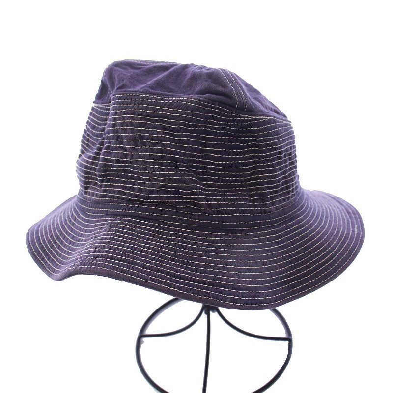 爬虫類シェルター 409 パステルホワイト 爬虫類 水入れ