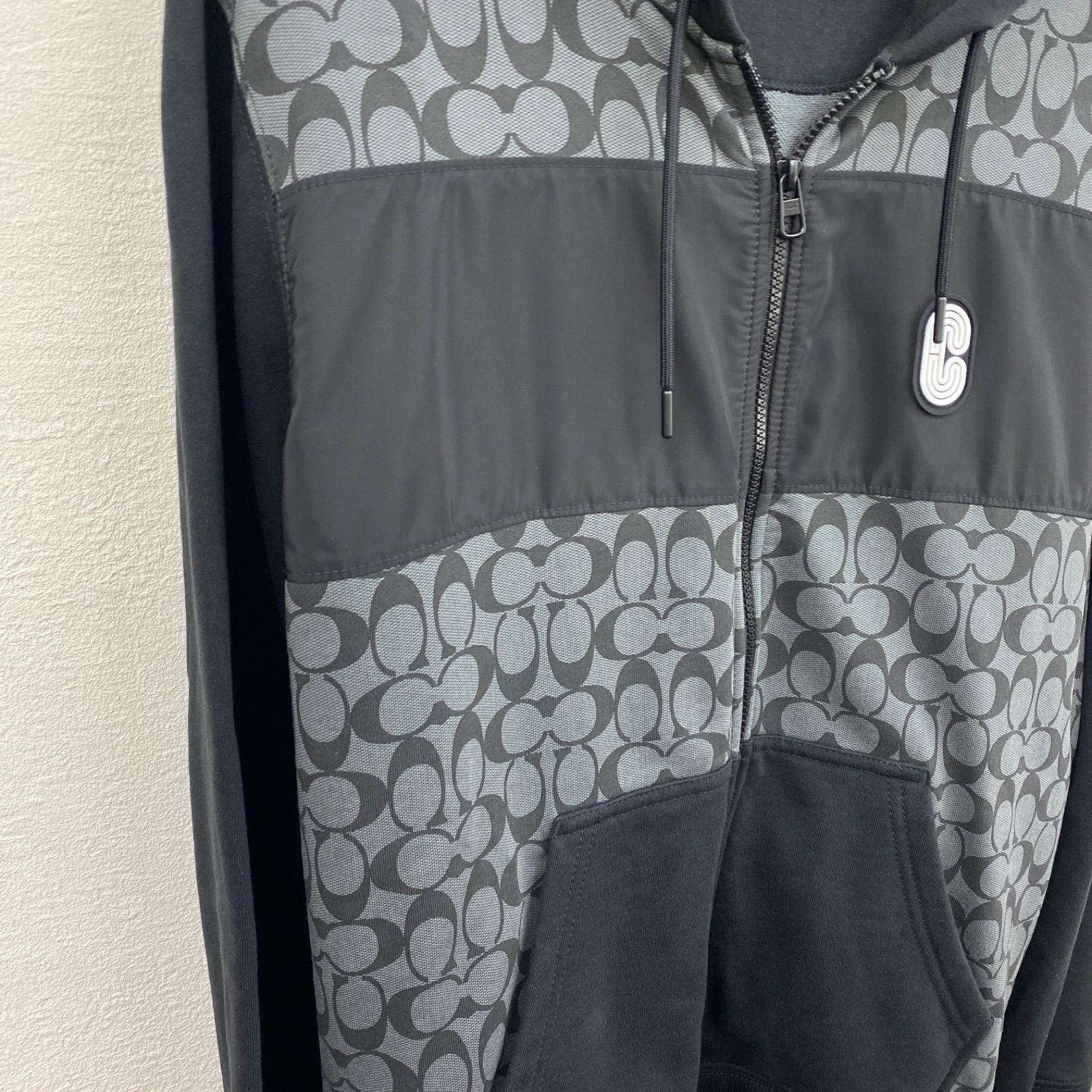 COACH パーカー グレー 美品 中古・古着通販】COACH (コーチ) ロゴパーカー グレー サイズ:S