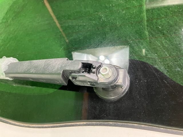 ヴィッツ NSP135 バックドア・リアゲート F 4WD ニホンイタ M31Q8  