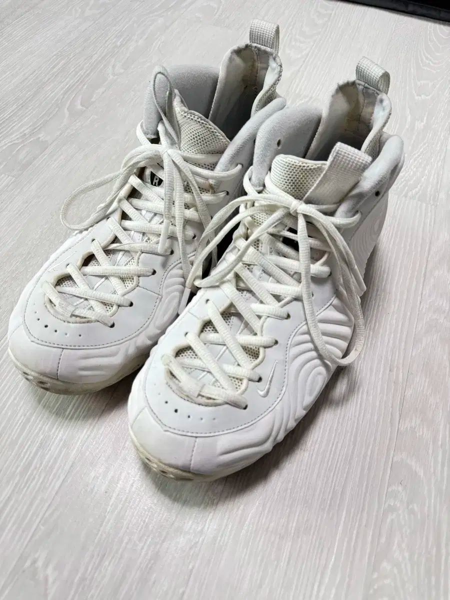NIKE ナイキ