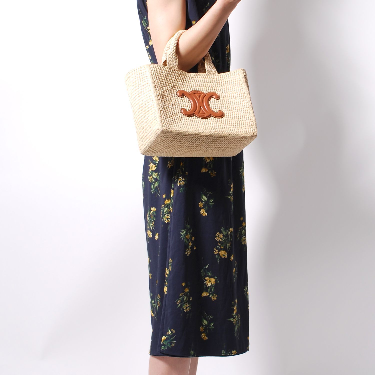 CELINE セリーヌ かごバッグ トートバッグ スモール カバ タイス ☆CELINE☆ スモール カバ タイス / ラフィア＆カーフスキン
