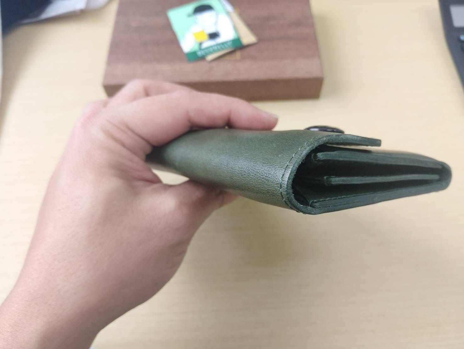 BEERBELLY（ビアベリー）長財布 グリーン 本革 - メルカリ