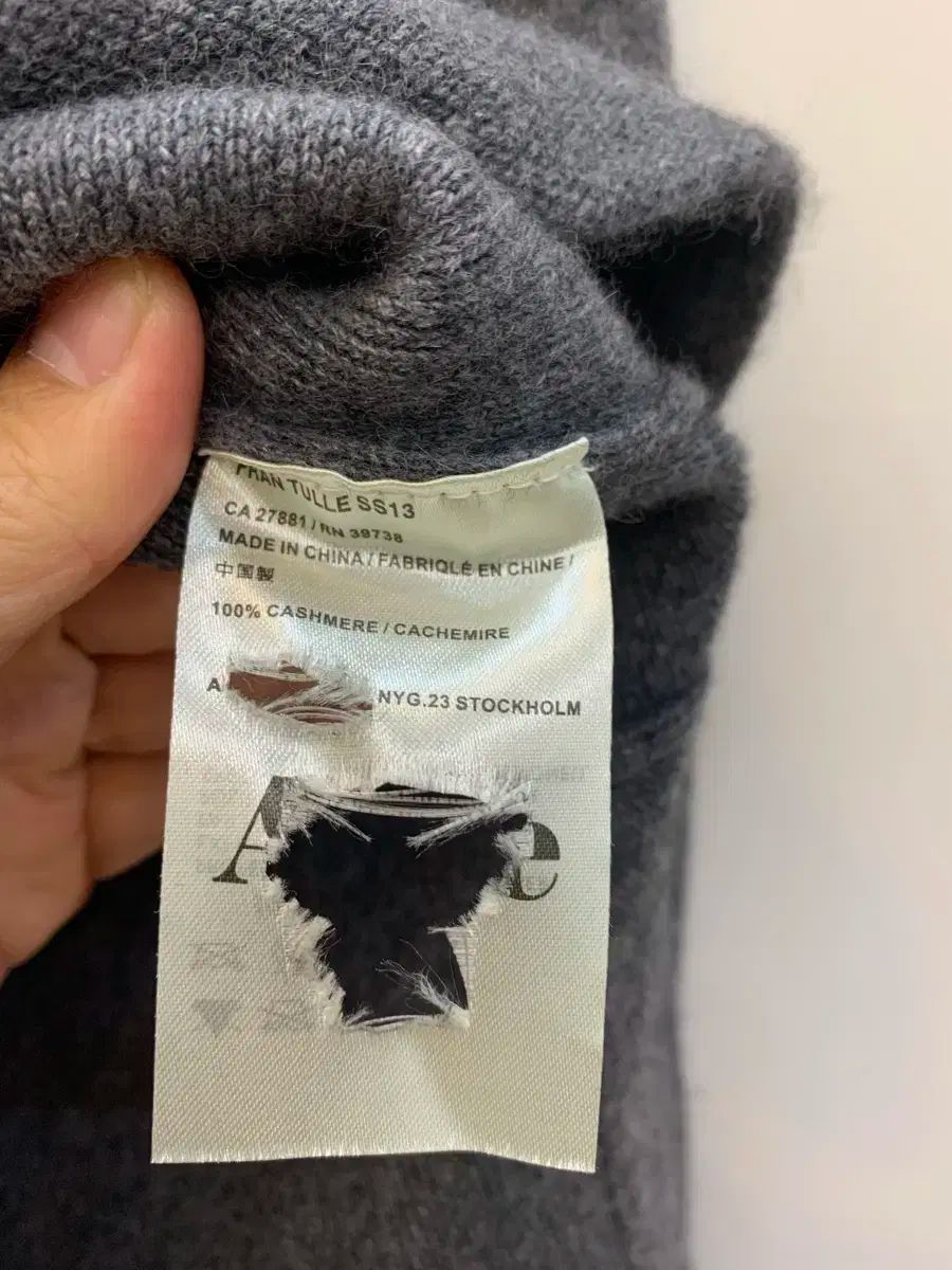 最安価に挑戦！ ♥ カシミヤ 100 ニットTシャツ 66