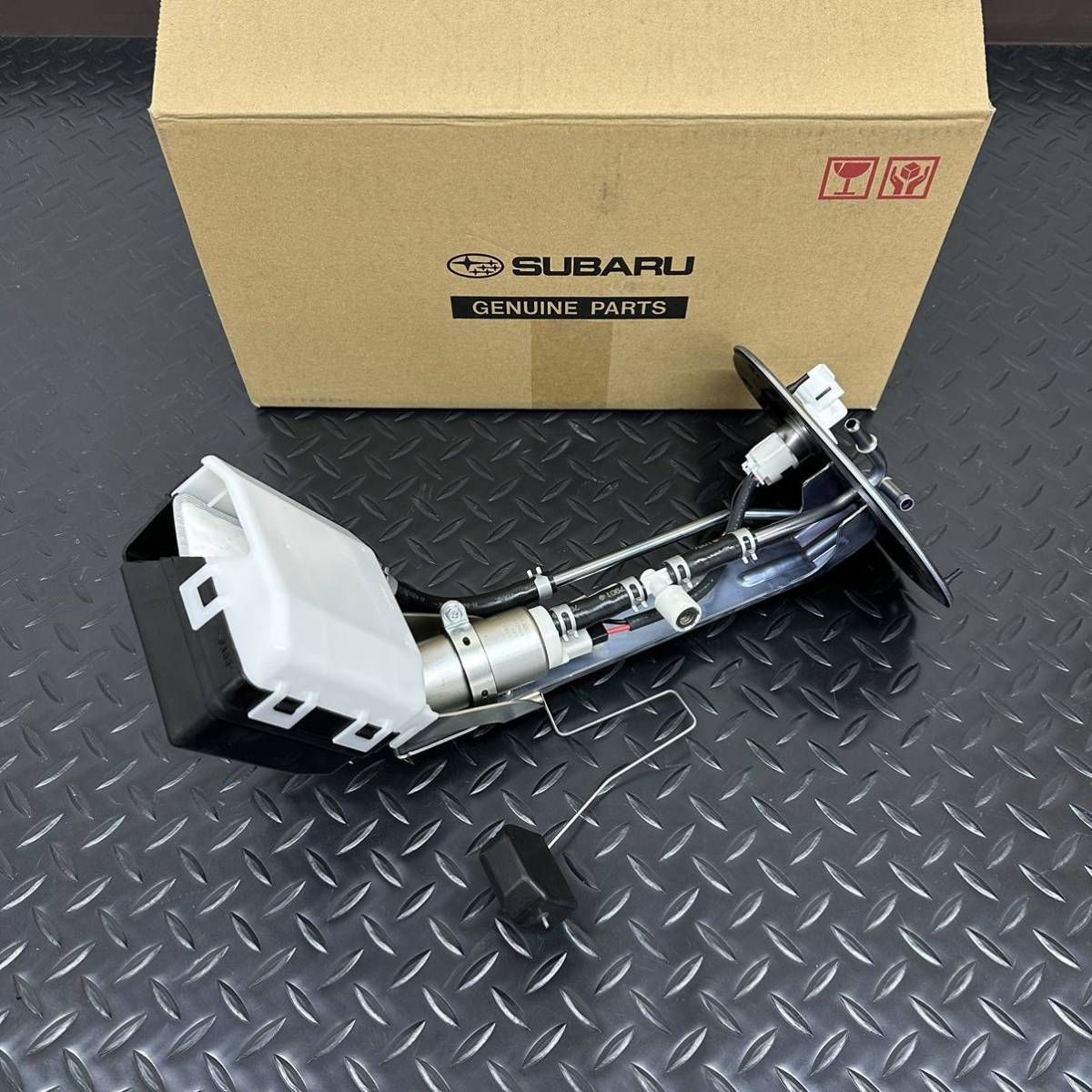 ☆新品 SUBARU スバル インプレッサ GDB スペックC RA-R 純正採用 