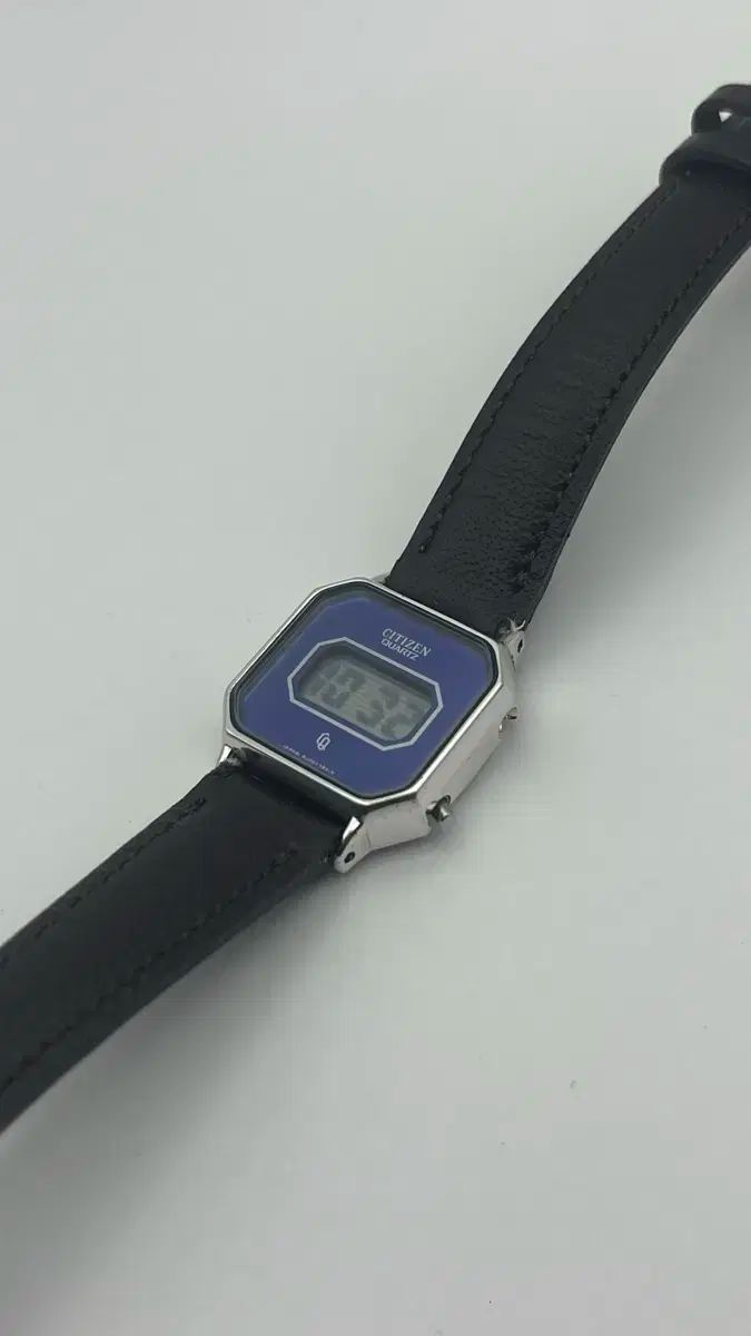 CITIZEN シチズン