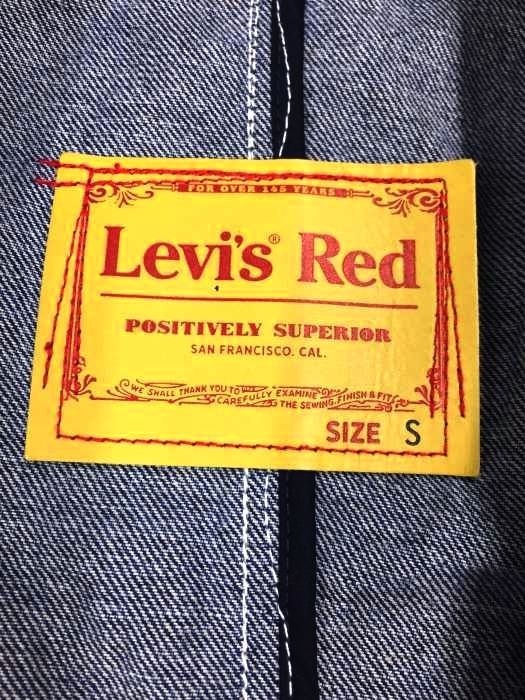 Levi´s Red】パッチワーク風テーパードジーンズ、サイズ27-