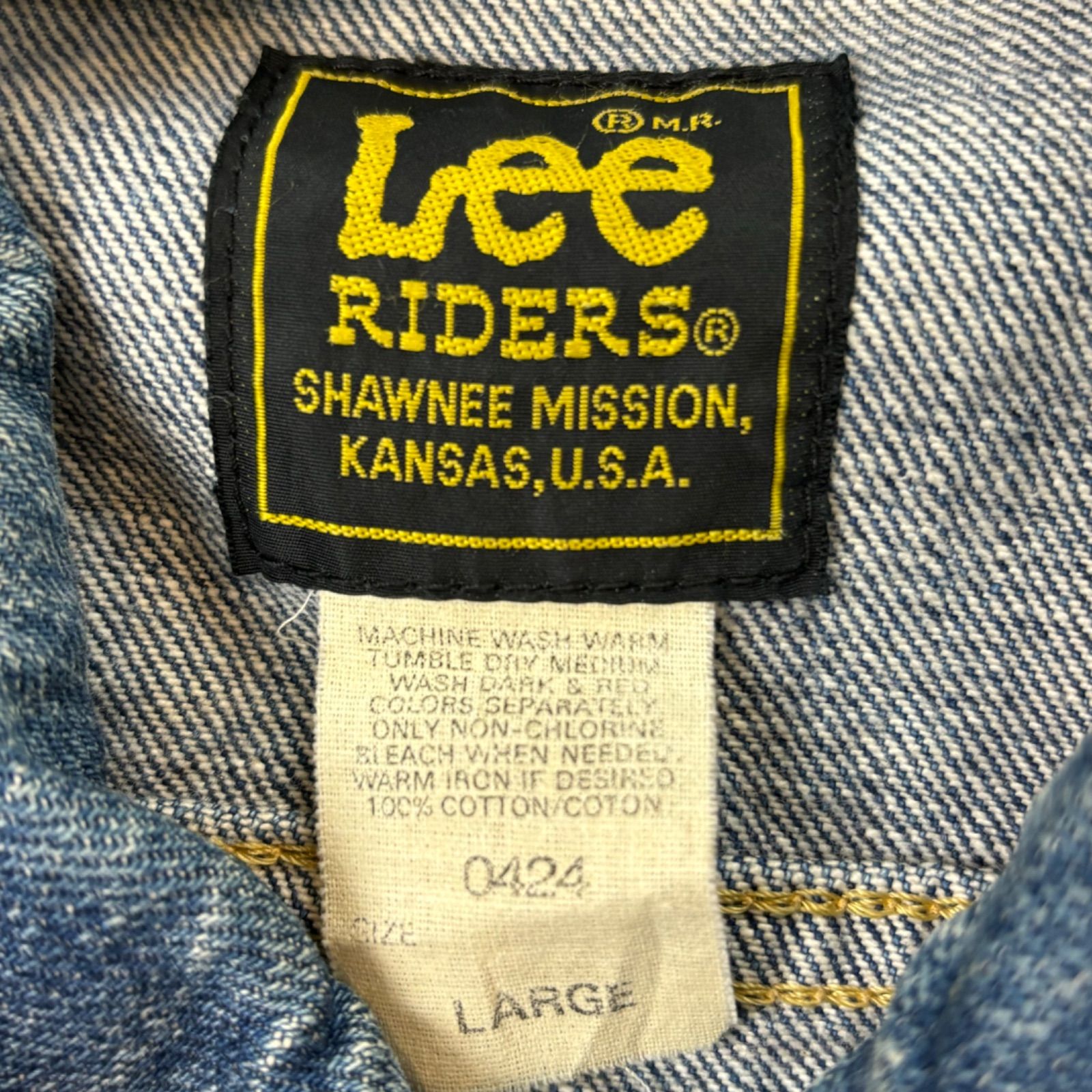 ジャケット・アウター LEE RIDERS 0424 Denim Tracker Jacket LEE RIDERS 0424 Denim Tracker Jacket - メルカリ