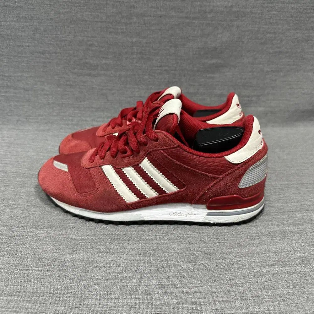 【雷市場（ポンジャン）商品韓国直送】adidas(アディダス) ZX700 スニーカー/サイズ ( 245 )/ S9432