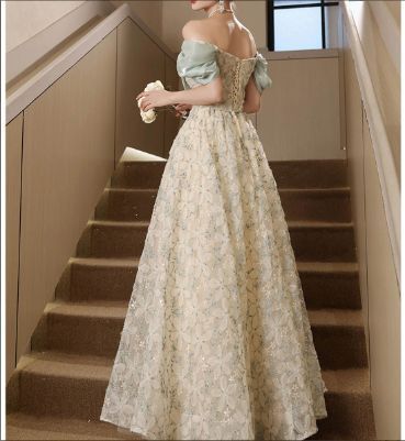 オフショルダー 花柄