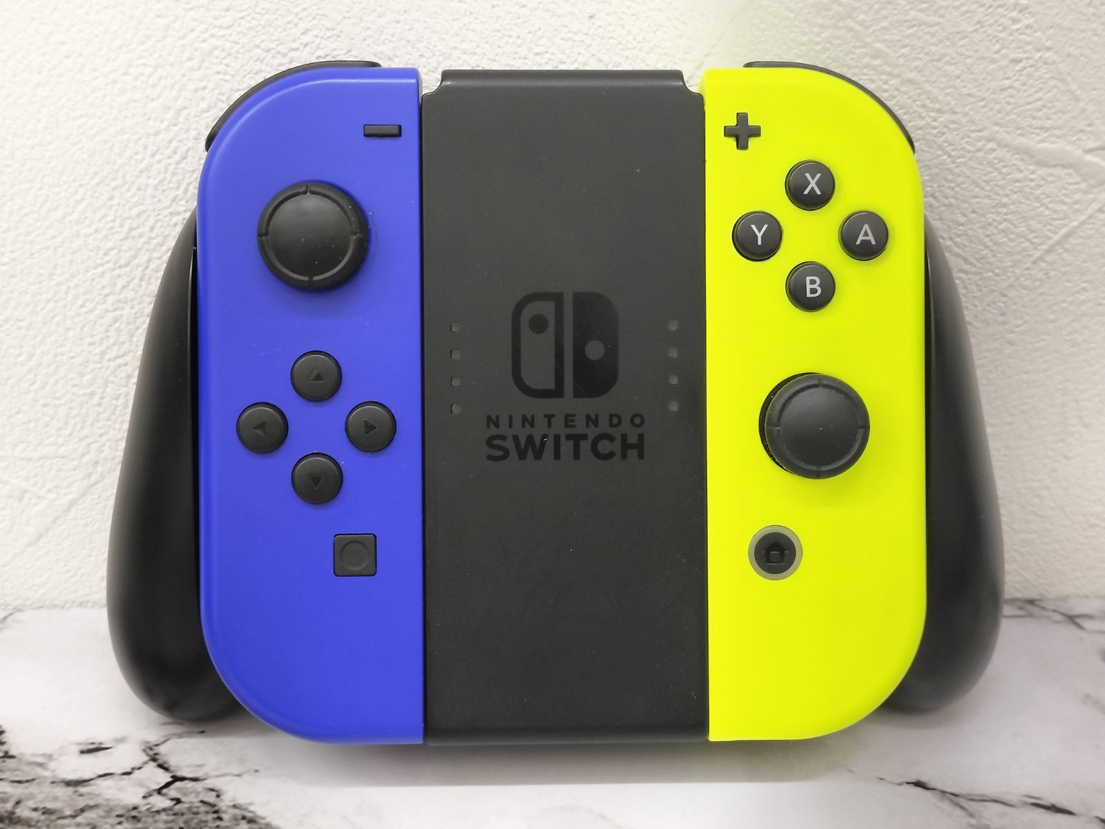 Nintendo Switch ネオンブルー/レッド joy-con グリップ付き