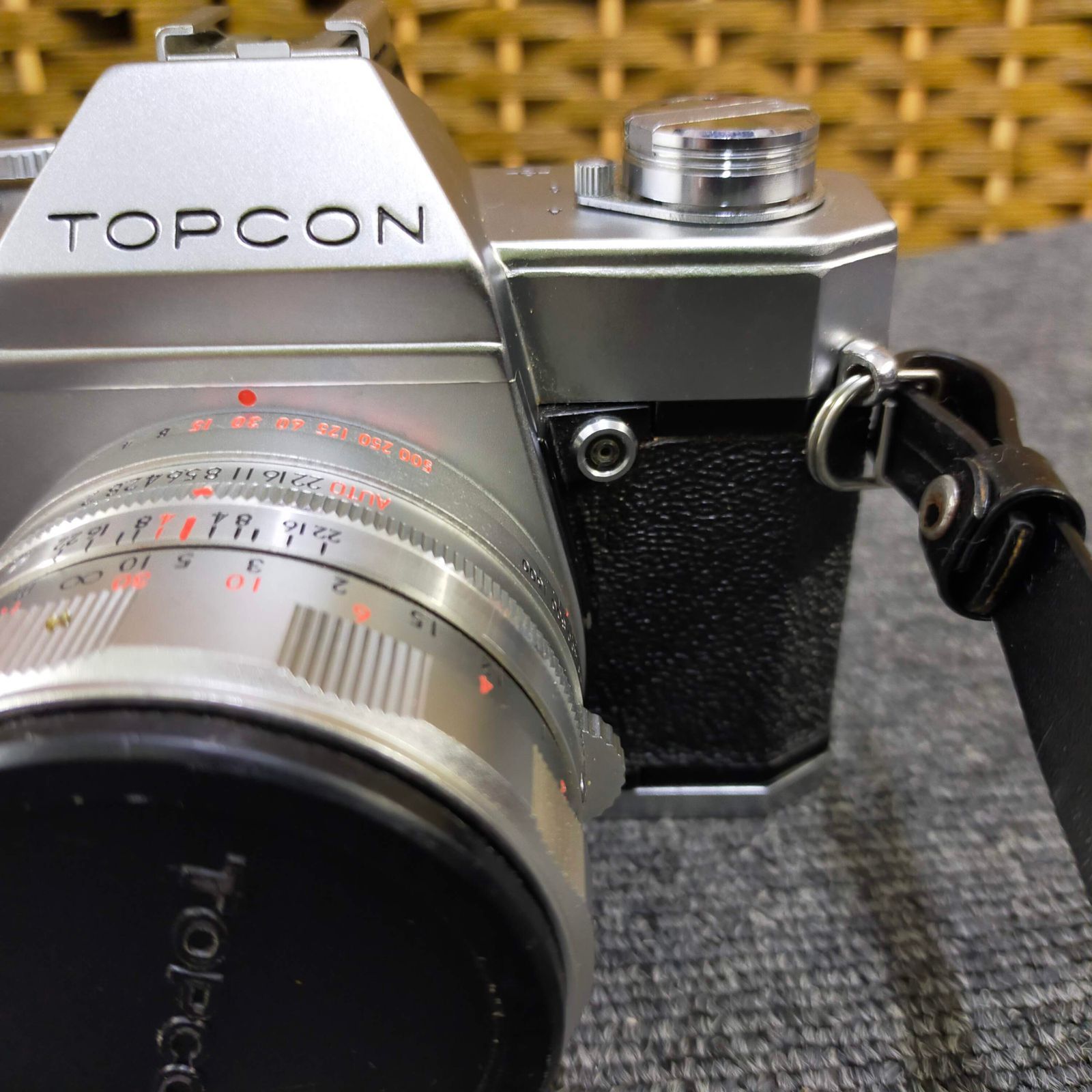 TOSHIBAフラッシュ