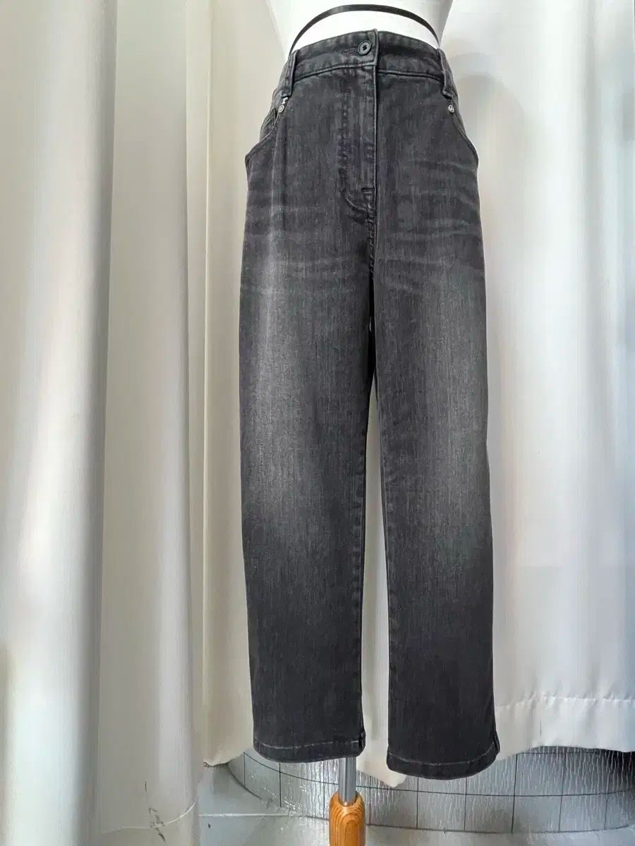 2020年TIME ブラックデニム デニム パンツ レディース 状態良し 64-94