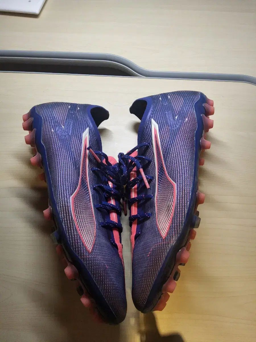 サッカーシューズmg270