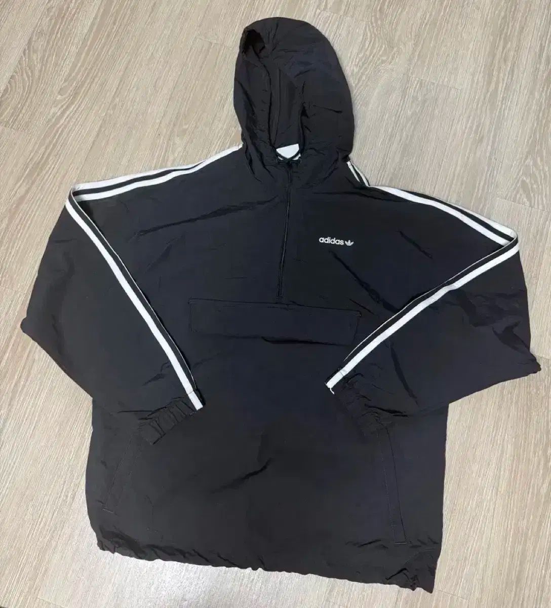 adidas アディダス 黒 アノラック レディース S