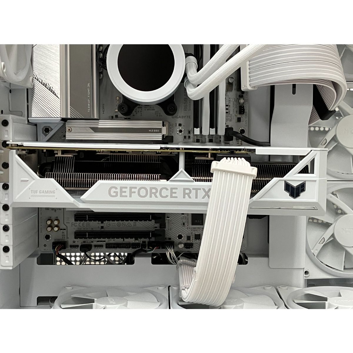 自作パソコン NZXT デスクトップ パソコン Ryzen 7 9700X 32GB