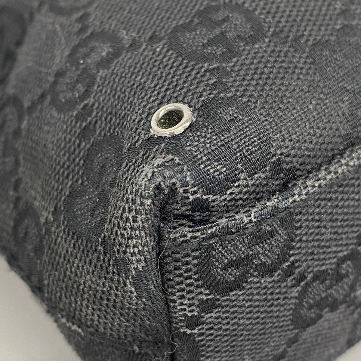 ブラック シルバー金具