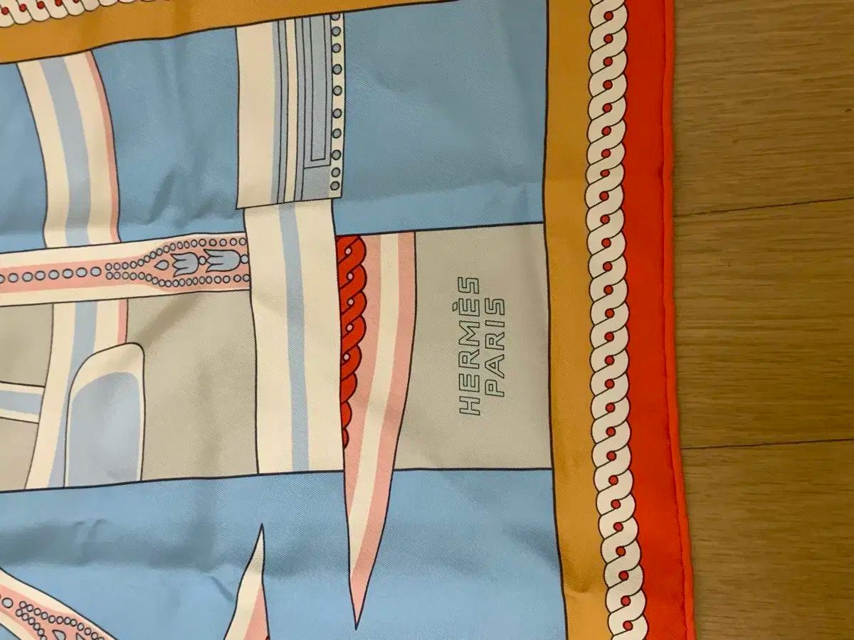 HERMES（エルメス) シルク スカーフ HERMES エルメス シルク スカーフ