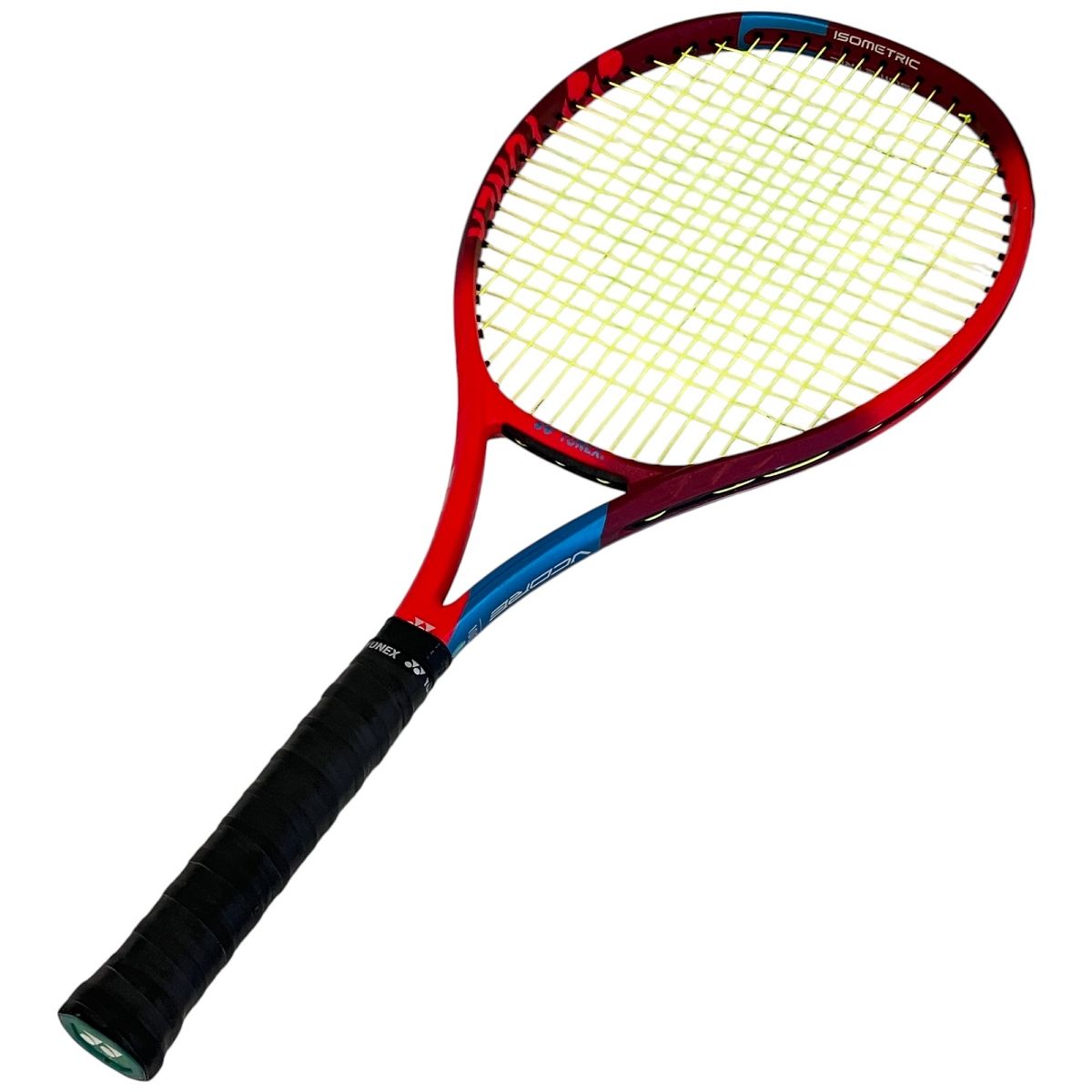 YONEX