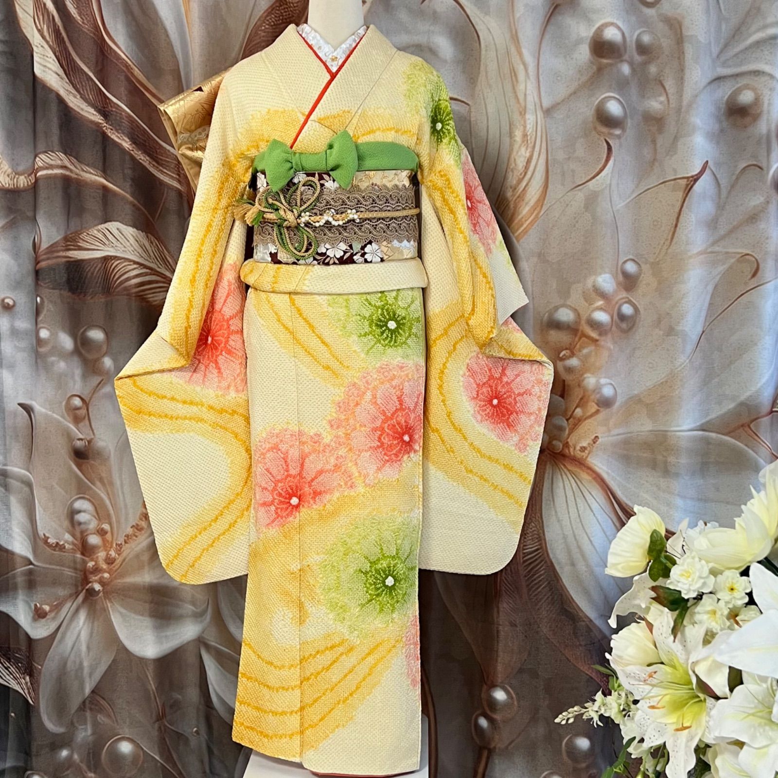 正絹振袖 黄土色 牡丹刺繍美品蝶辛子花柄成人式着物きもの美樂