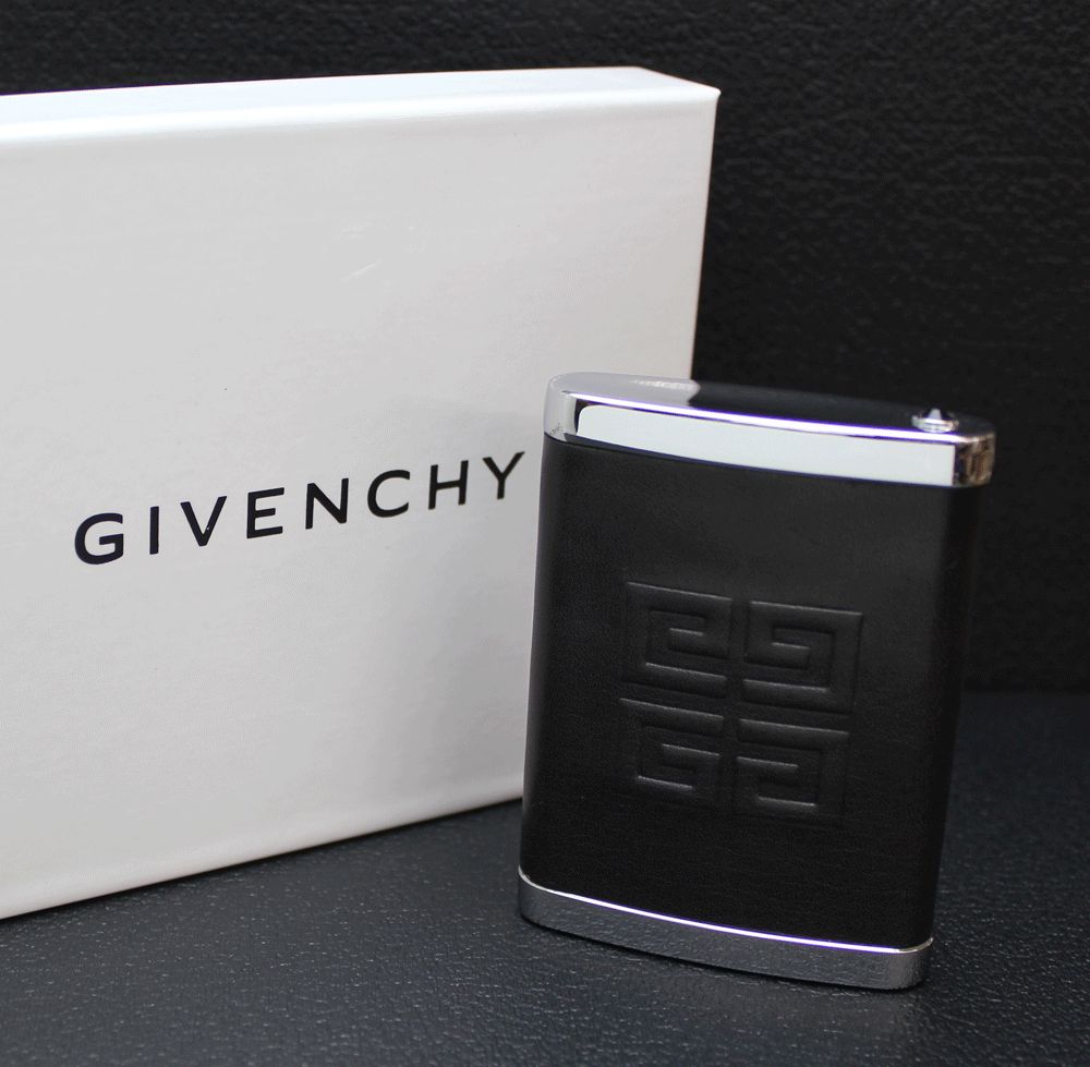 ★GIVENCHY ジバンシー【新品】携帯灰皿 GA2-0007 1個限定