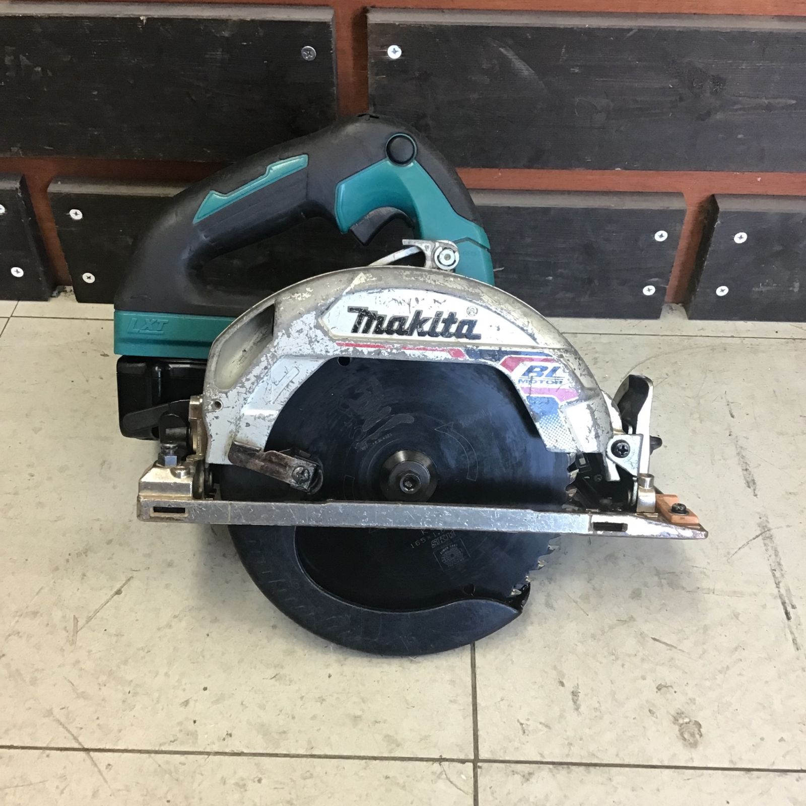 現状品】 マキタ/makita コードレス丸のこ HS631DZ 【鴻巣店】