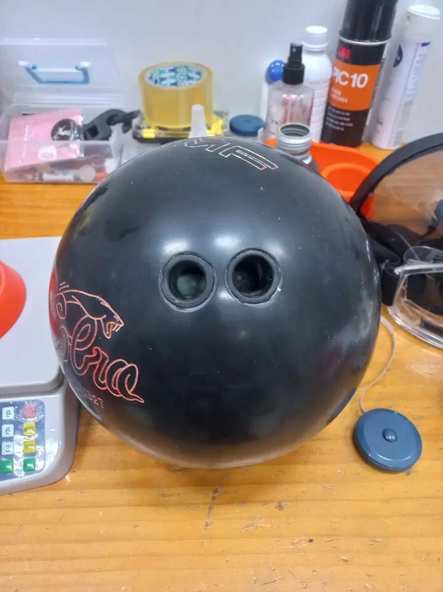 p トゥフィンガー