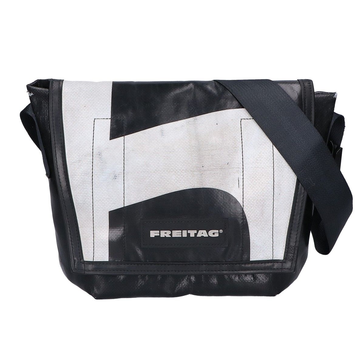 FREITAG F11 LASSIE メッセージャーバッグS 黒の点 F11 LASSIE | FREITAG