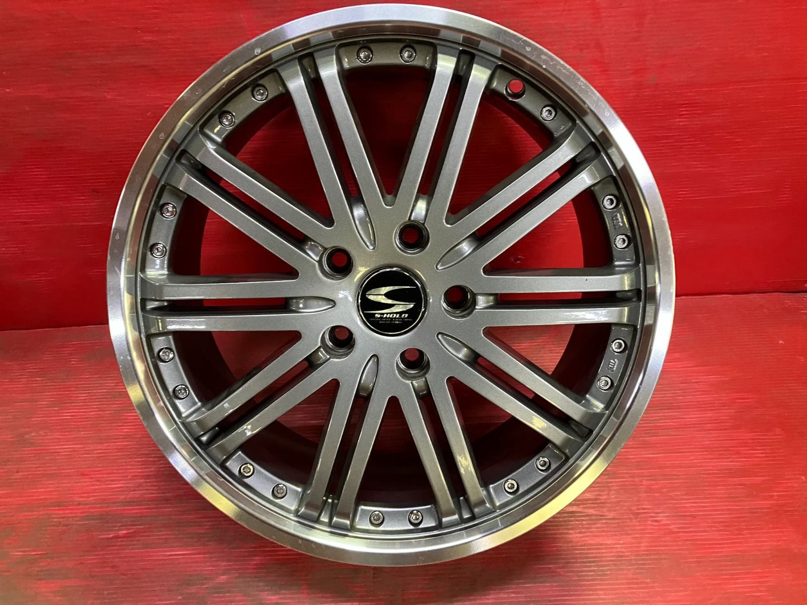 ホイール 17x7.0 55 114.3 5H 社外 S-HOLD 4本SET