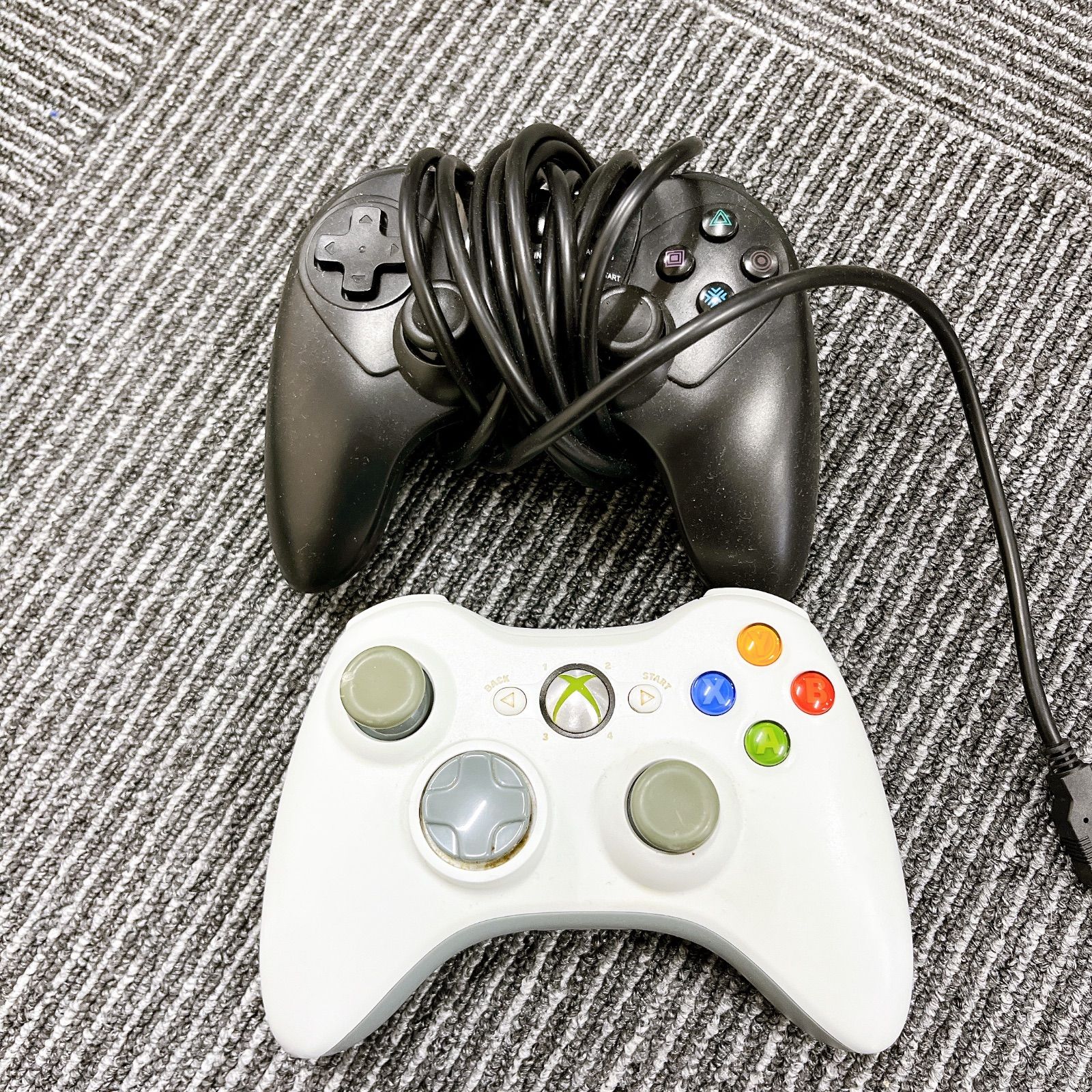 ☆通電確認済み Xbox 360 本体 ホワイトー コントローラー