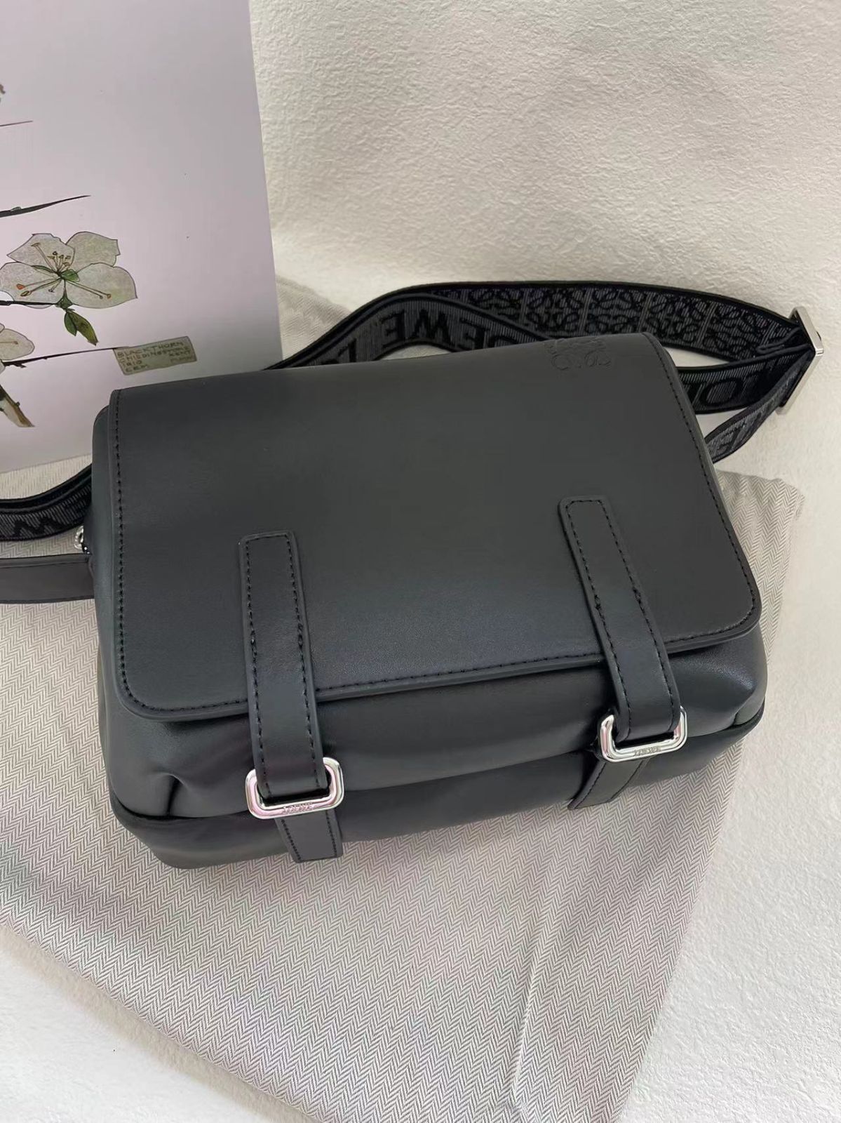 LOEWE ロエベ メンズ ボディバッグ ショルダーバック