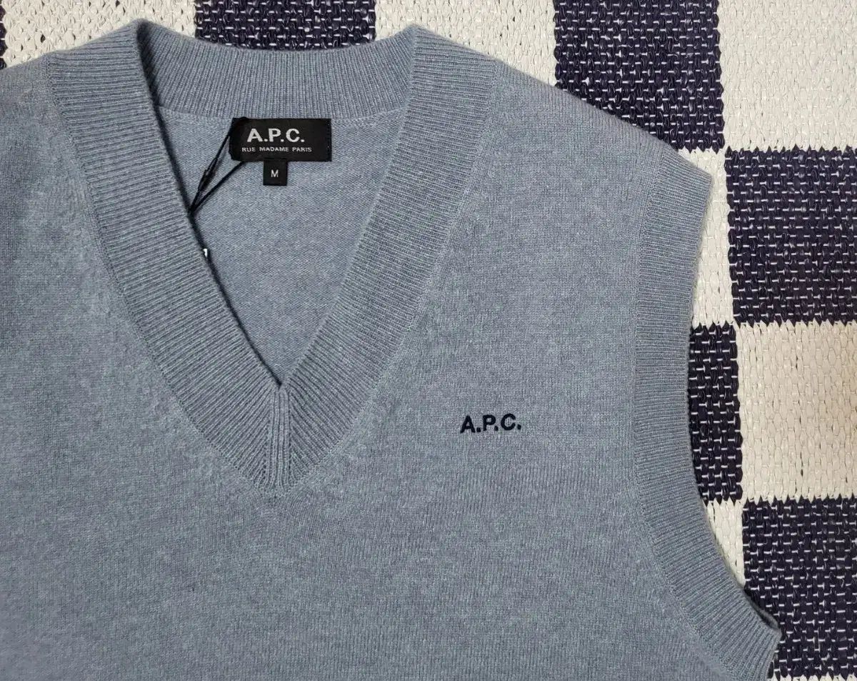 A.P.C. アーペーセー 女性用ベスト m apc ベスト WWW_NOITHATQUANGTHANH_NET