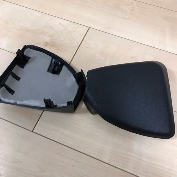 マツダ MAZDA 純正 RX-7 FD3S サバンナ トランク ルーム ホール キャップ RH LH 助手席 運転席 セット ブラック パーツ エンジン タイヤ バンパー 検索 マフラー FFCRYSTALESIA_COM