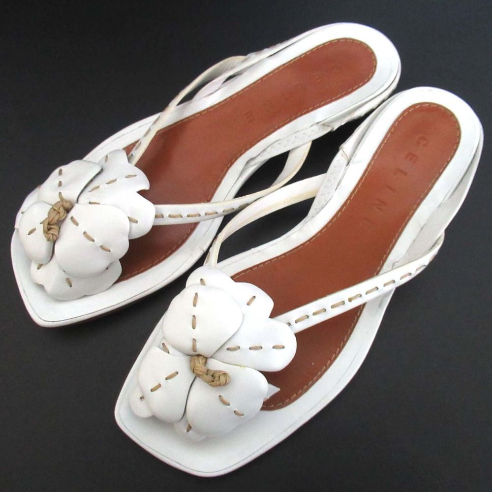 セリーヌ トリオンフ レザー トングサンダル フラットサンダル ホワイト