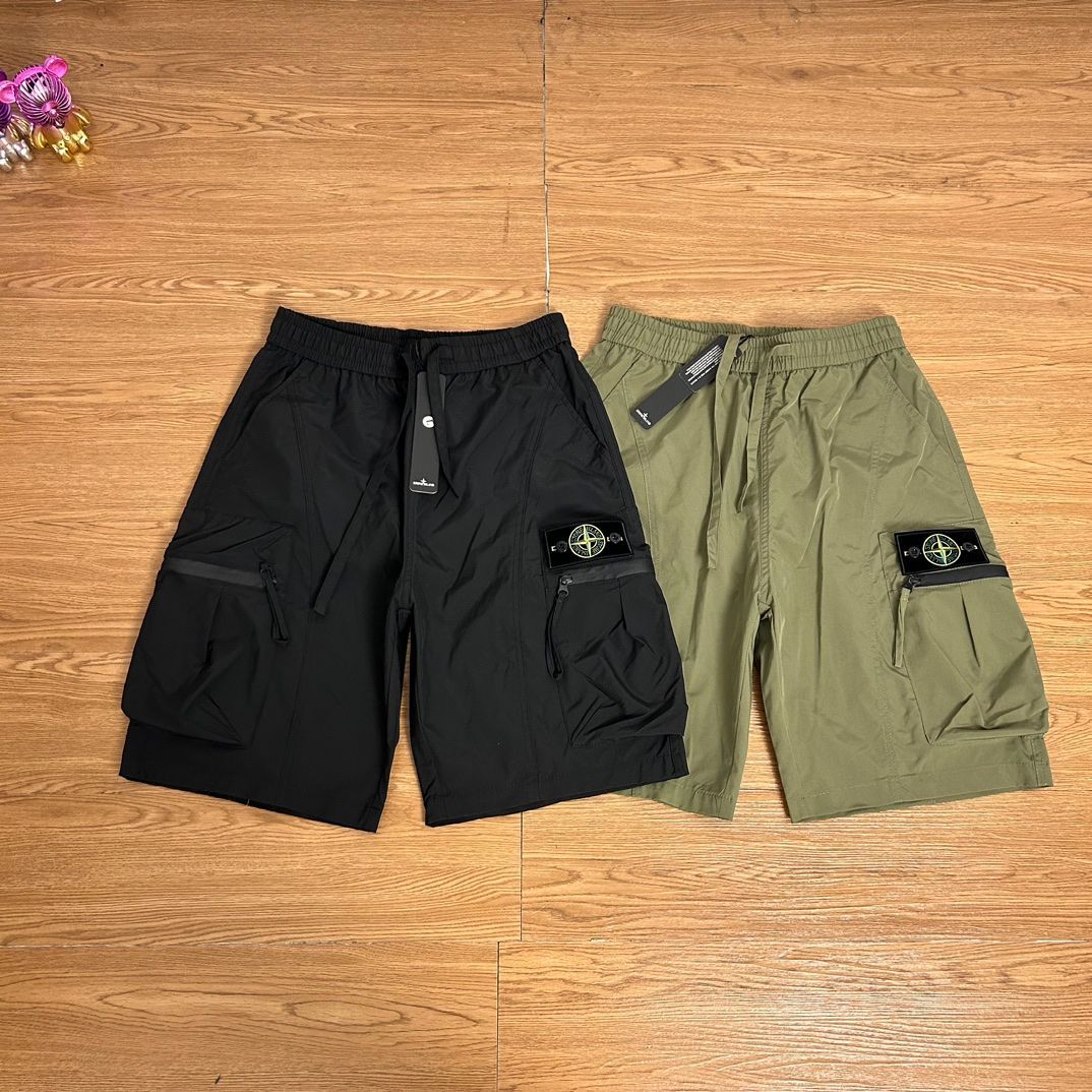 Stone Island ストーンアイランド 25SS ワーク系ショートパンツ 大容量ポケット ロゴワッペン付き 高機能系 ハイストリート系